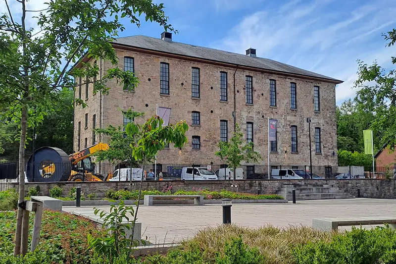 Pembangunan Penggunaan Campuran Brunel House